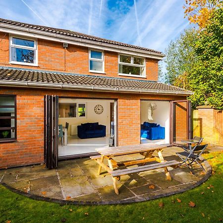 The Green- Beautiful & Spacious 5 Bed Detached In Worsley, Manchester Exterior photo